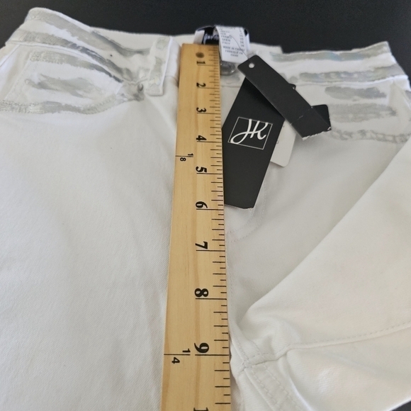 🆕️ Joseph Ribkoff White Slim fit Distressed Metallic Tuxedo Stripe Jeans - Picture 6 of 16